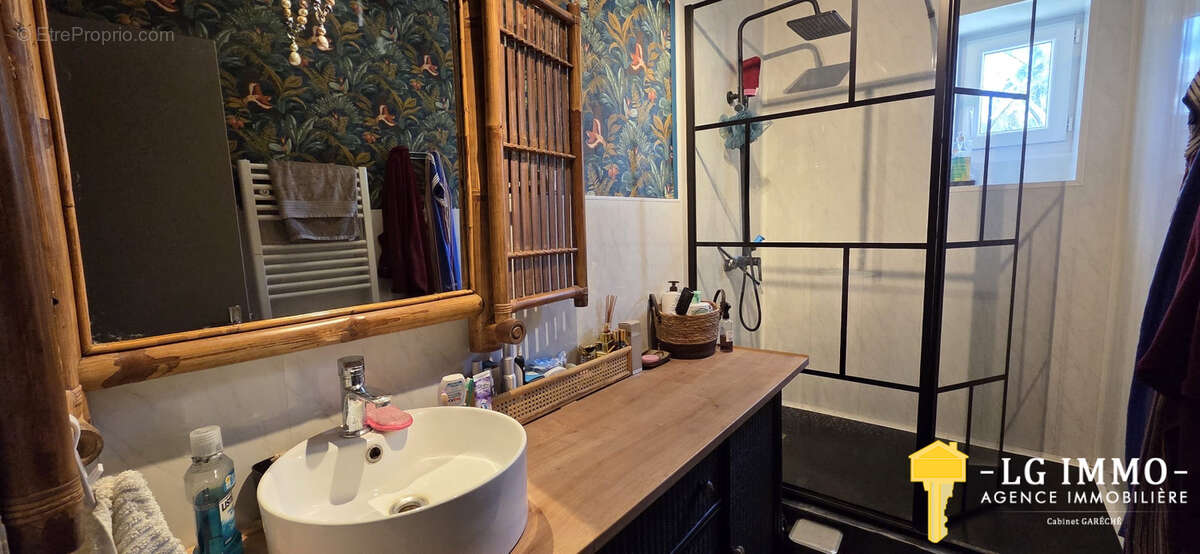 Maison à SAINT-DIZANT-DU-GUA