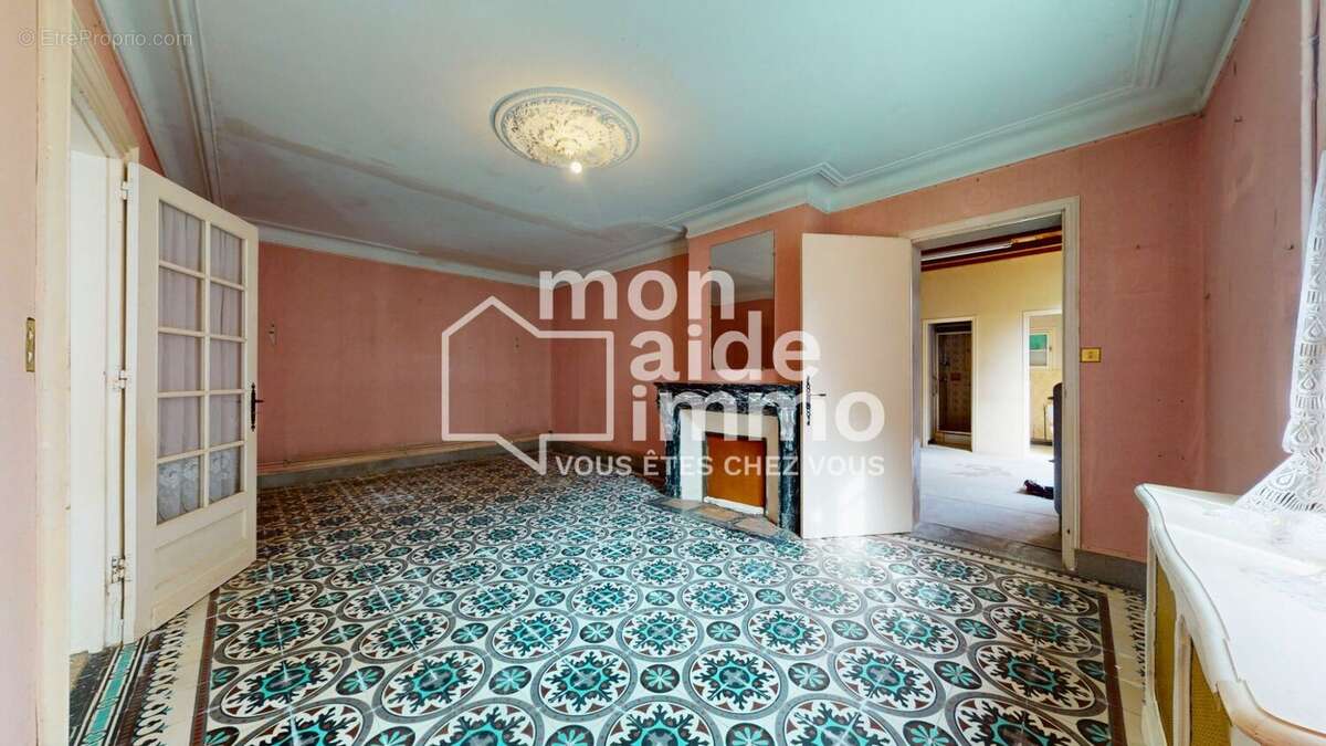 Maison à SAINT-EMILION