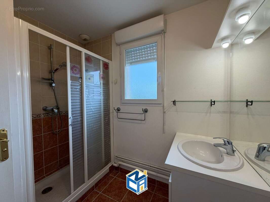 Appartement à BLERE
