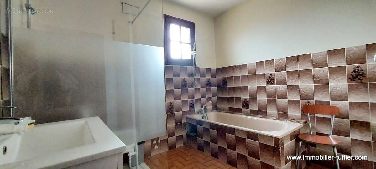 Maison à SAVIGNE-L&#039;EVEQUE