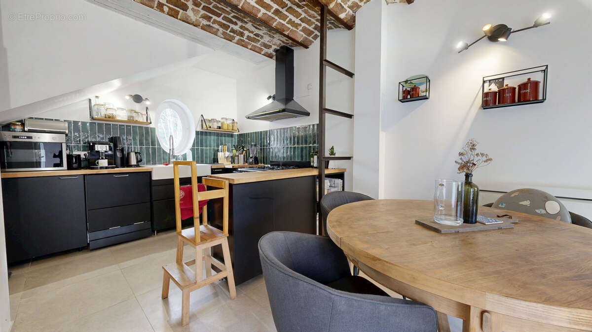 Maison à NEAUPHLE-LE-VIEUX