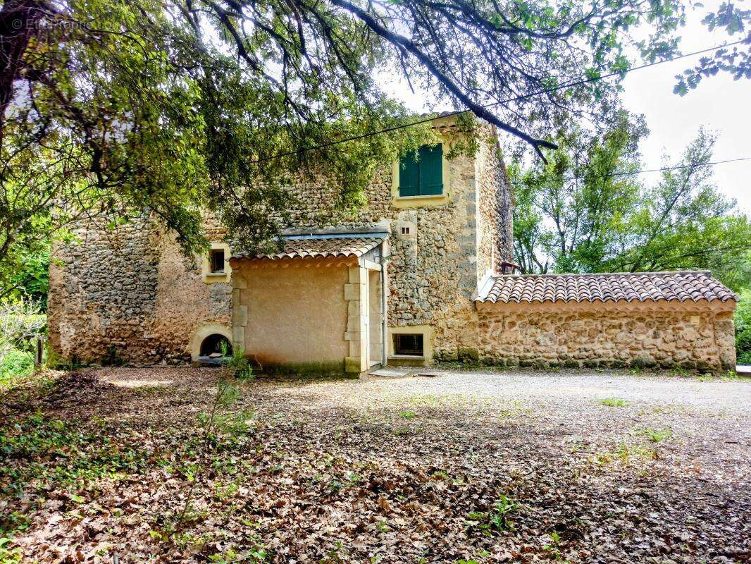 Maison à SALERNES