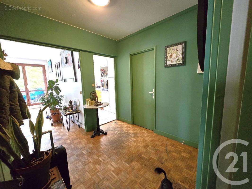 Appartement 72 m² à Fontenay-Sous-Bois  - photo 5