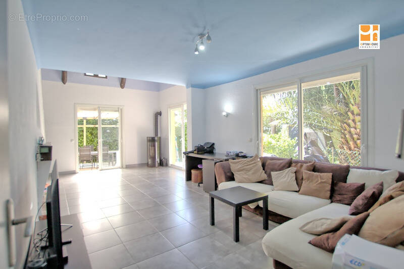 Maison à CAGNES-SUR-MER