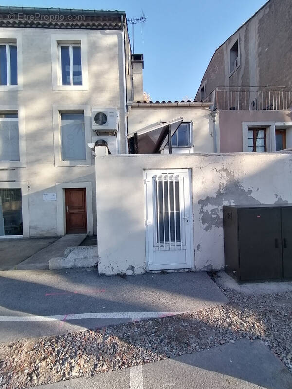 Appartement à LEZIGNAN-CORBIERES