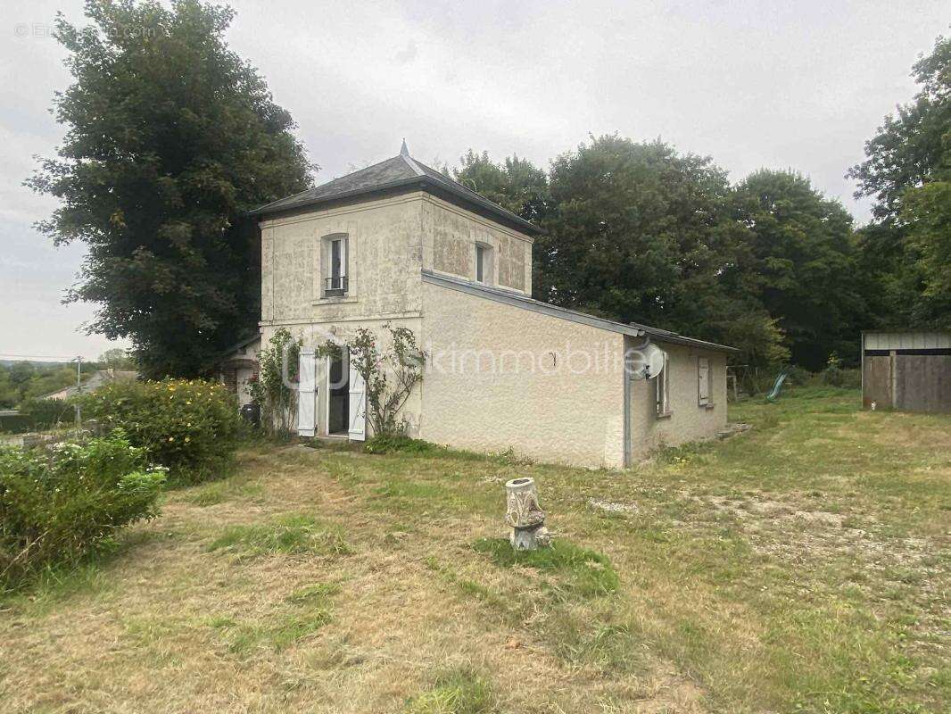 Maison à SAINTE-GAUBURGE-SAINTE-COLOMBE