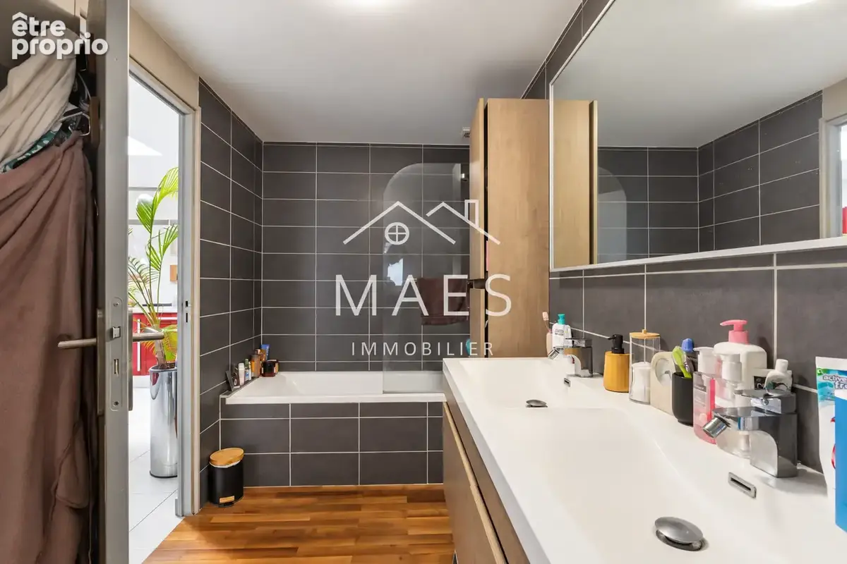 WAMBRECHIES - Maison de 142 m2 avec 4 chambres, terrasse et jardin - photo 9