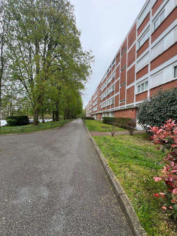 Appartement à AUBERGENVILLE