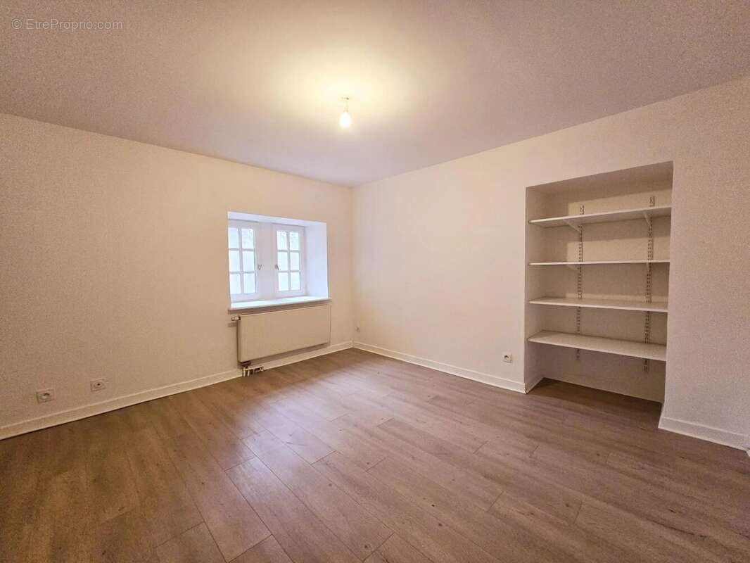 Appartement à ANSE