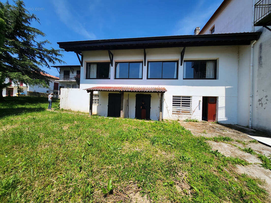 Maison à SAINT-PALAIS