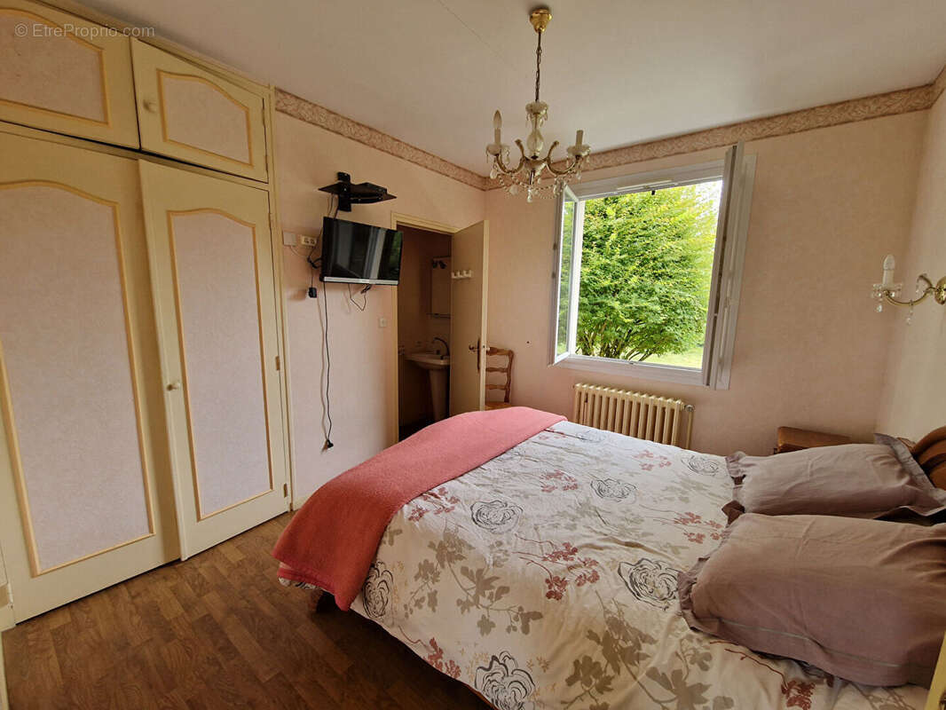 Maison à SAINT-POIX