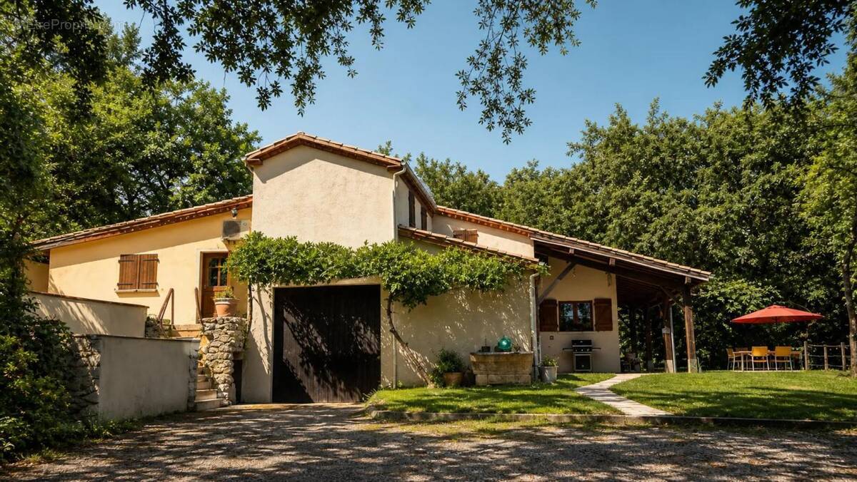 Maison à LA CROIX-BLANCHE