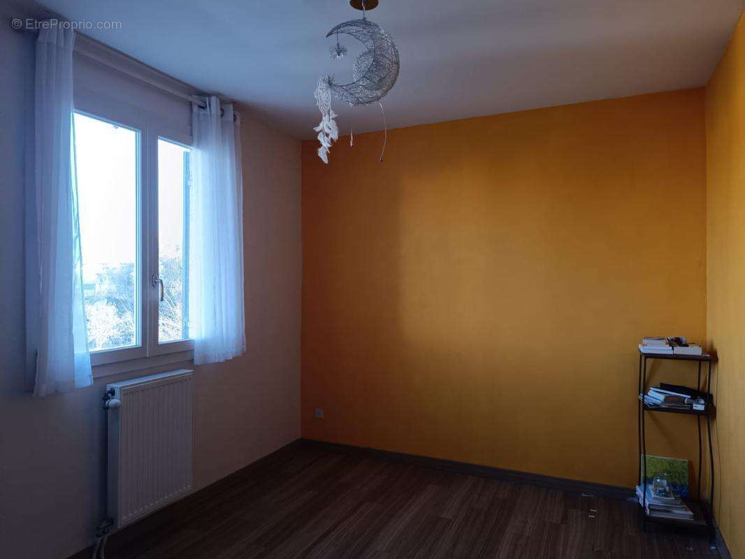 Maison à GUILHERAND-GRANGES