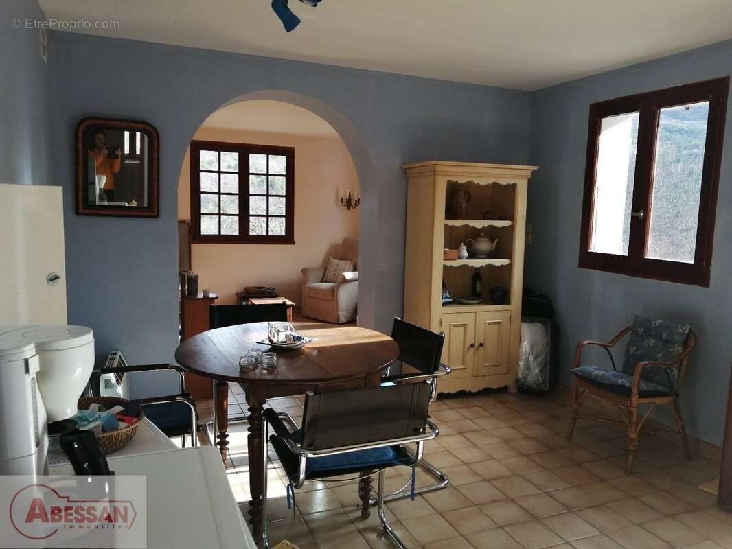 Maison à SAINT-PIERRE-AVEZ