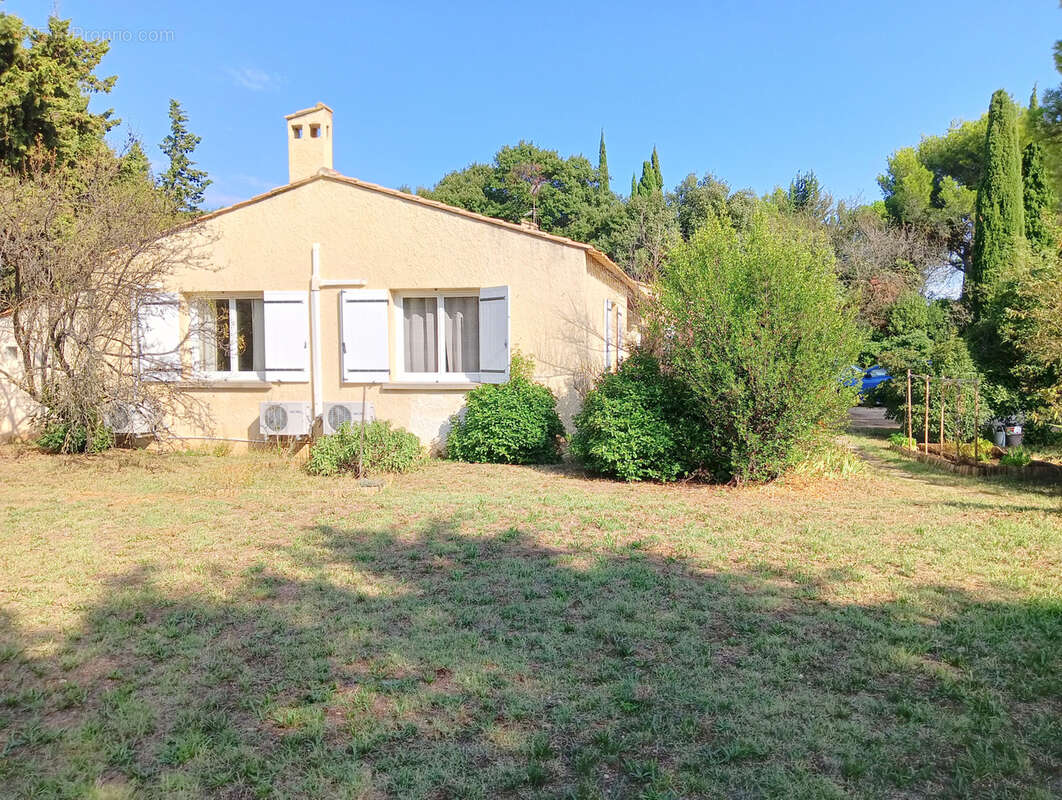 Maisons type 4 121m2 sur 2150m2 ( 2 parcelles ) - photo 3