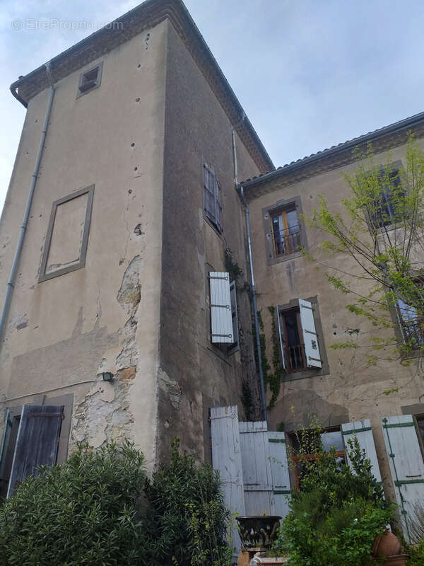 Maison à FONTCOUVERTE