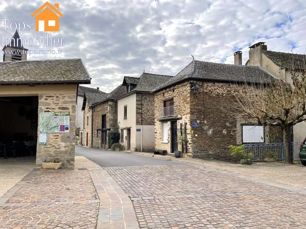 Maison à BOR-ET-BAR