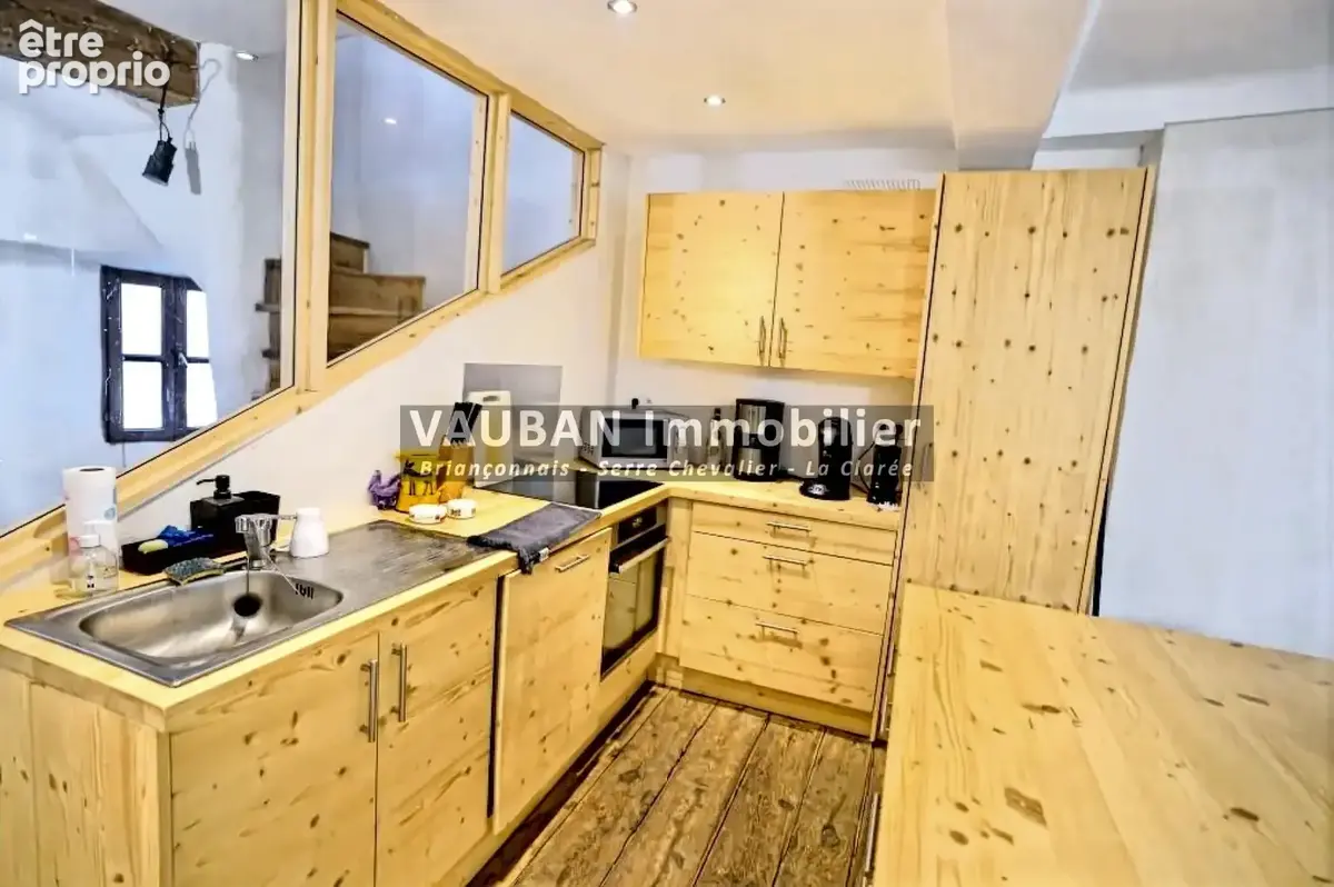 Briançon   Immeuble en pleine propriété avec vue sur les remparts de la cité médiévale - photo 2