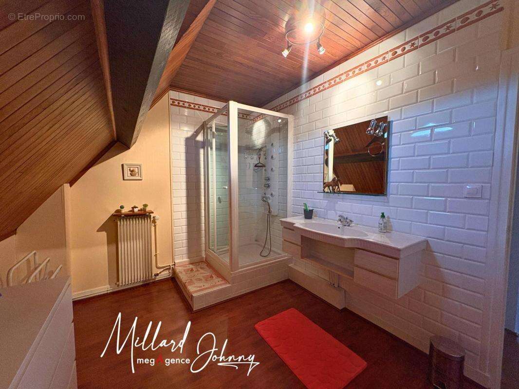 Maison à SAINT-LEGER-SUR-DHEUNE