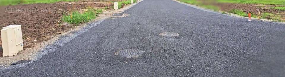 Terrain à SAINTE-PAZANNE