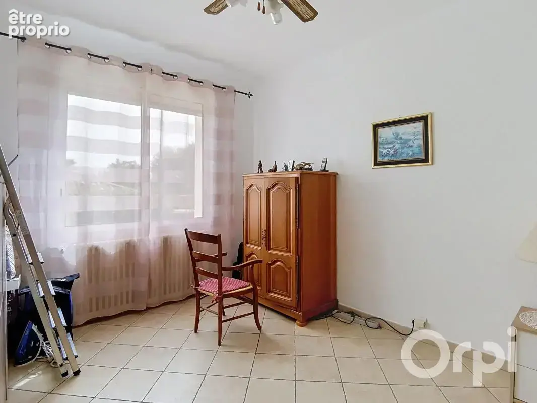 Ollioules (83190) Maison type 7 de 180m²  avec jardin et piscine - photo 8