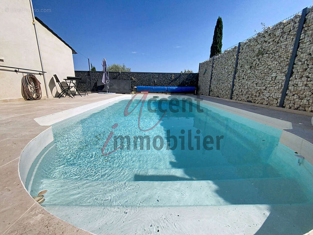 Maison à CABRIERES-D'AVIGNON