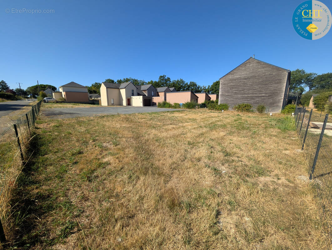 Grand terrain à bâtir de 852 m2 en centre-ville de plélan-le-grand (35380) avec cht immobilier - photo 2