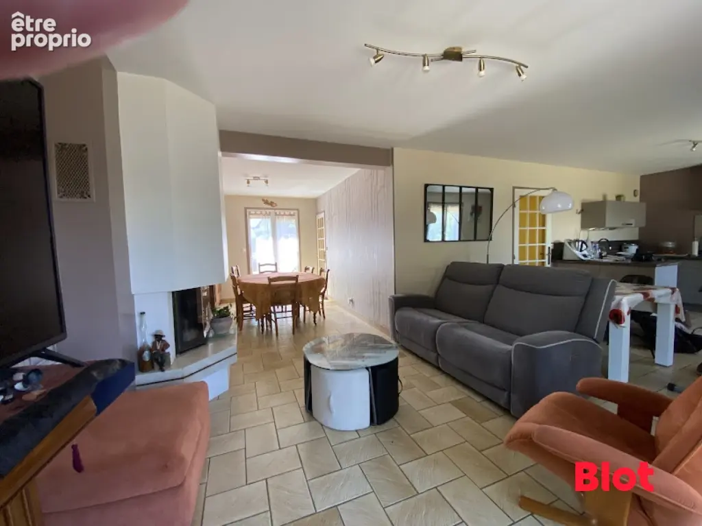 Maison 100 m² à Pire-Sur-Seiche  - photo 6