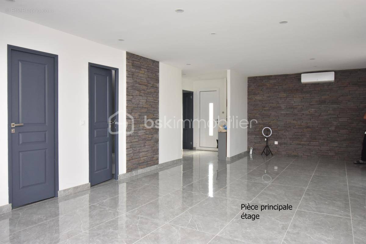 Maison à TOURNAN-EN-BRIE