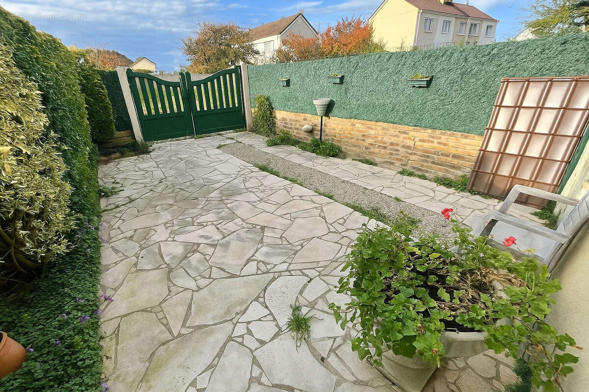 Maison à VILLEPREUX