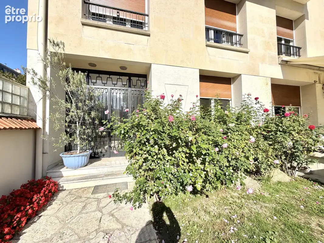 Duplex dernier etage !! 6 pieces 193m2 + terrasse 35m2 + balcon 6m2 + cave + parking - photo 15