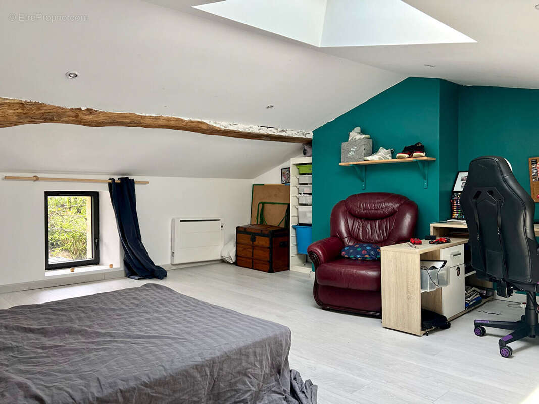 Grande maison familiale en pierre - photo 14