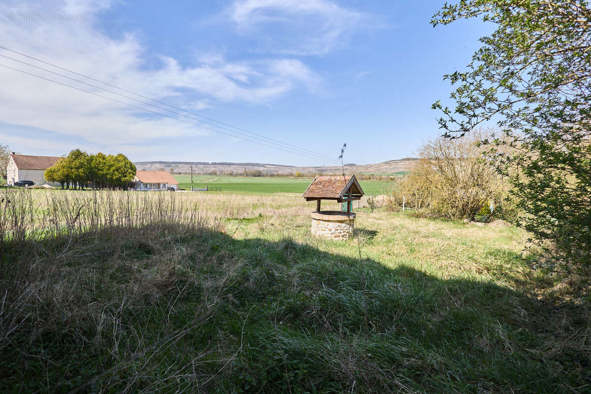 Maison à MAREUIL-LE-PORT