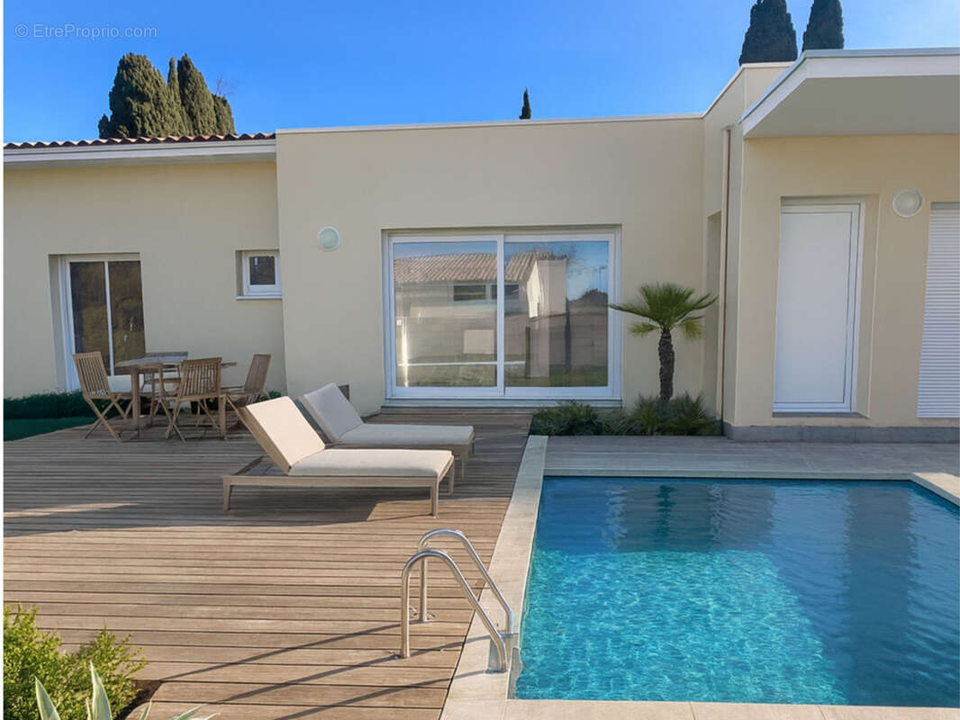 Maison à CRUZY