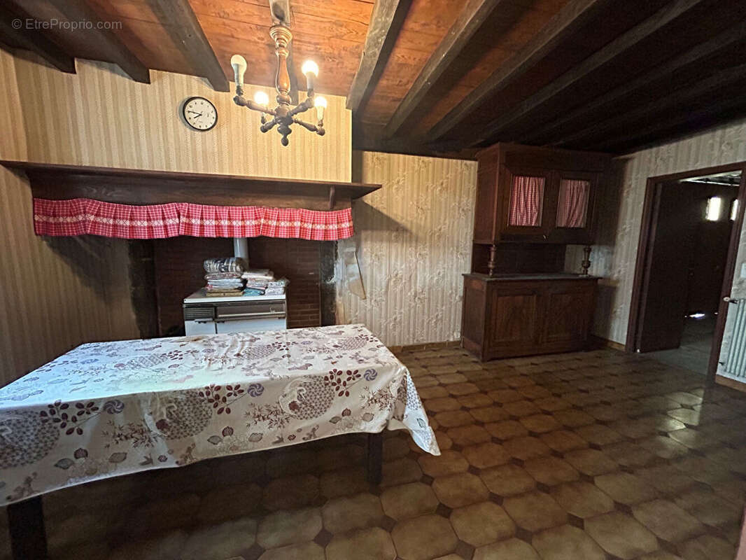 Maison à IDAUX-MENDY