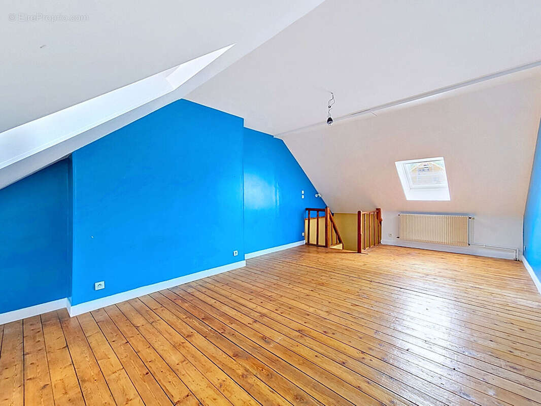 Maison à MALAUNAY