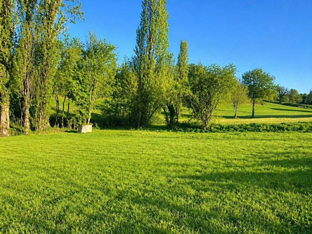 Terrain à SAINT-MARTIN-DE-RIBERAC