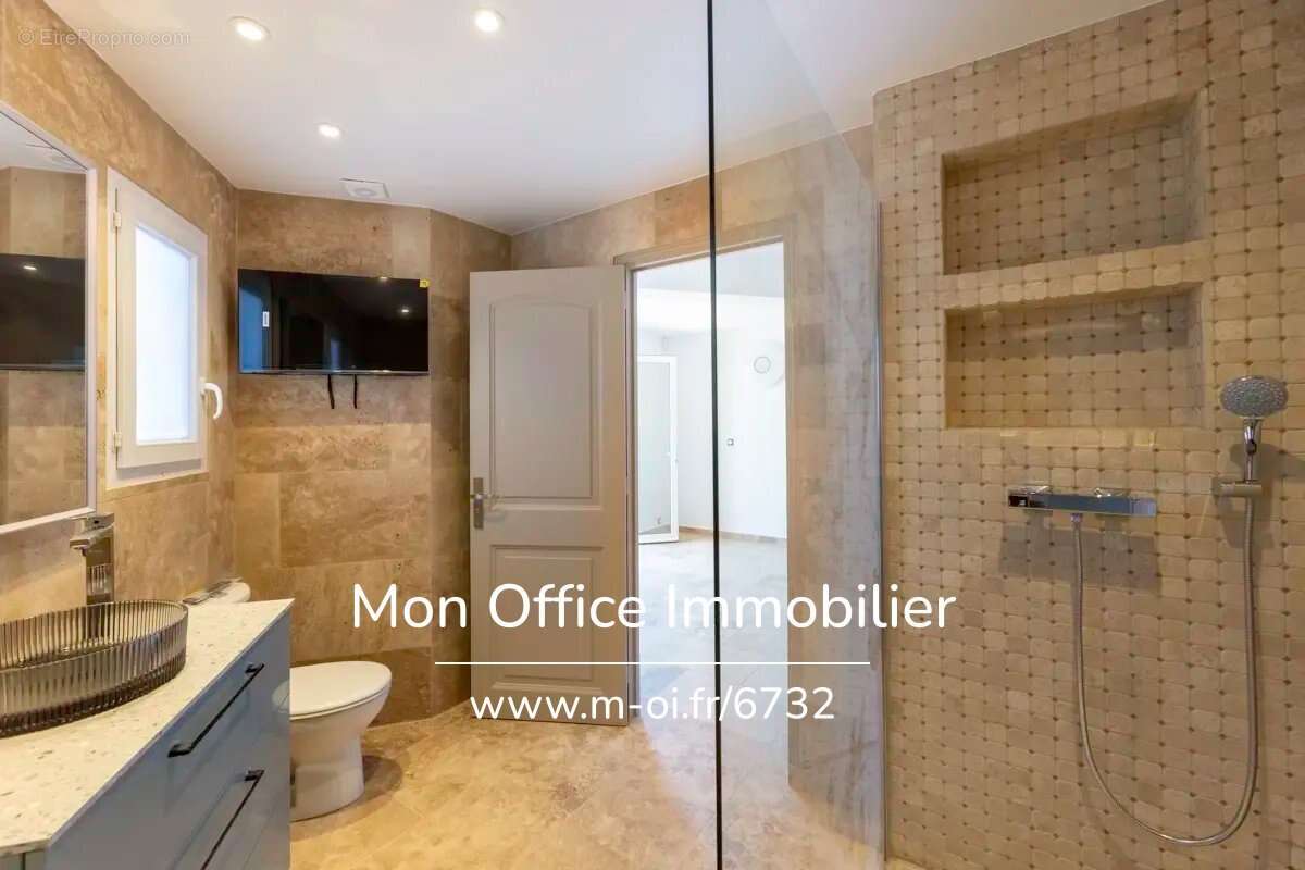 Référence : 6732-JDO. - Villa d’exception avec vue mer panoramique aux Issambres - photo 15
