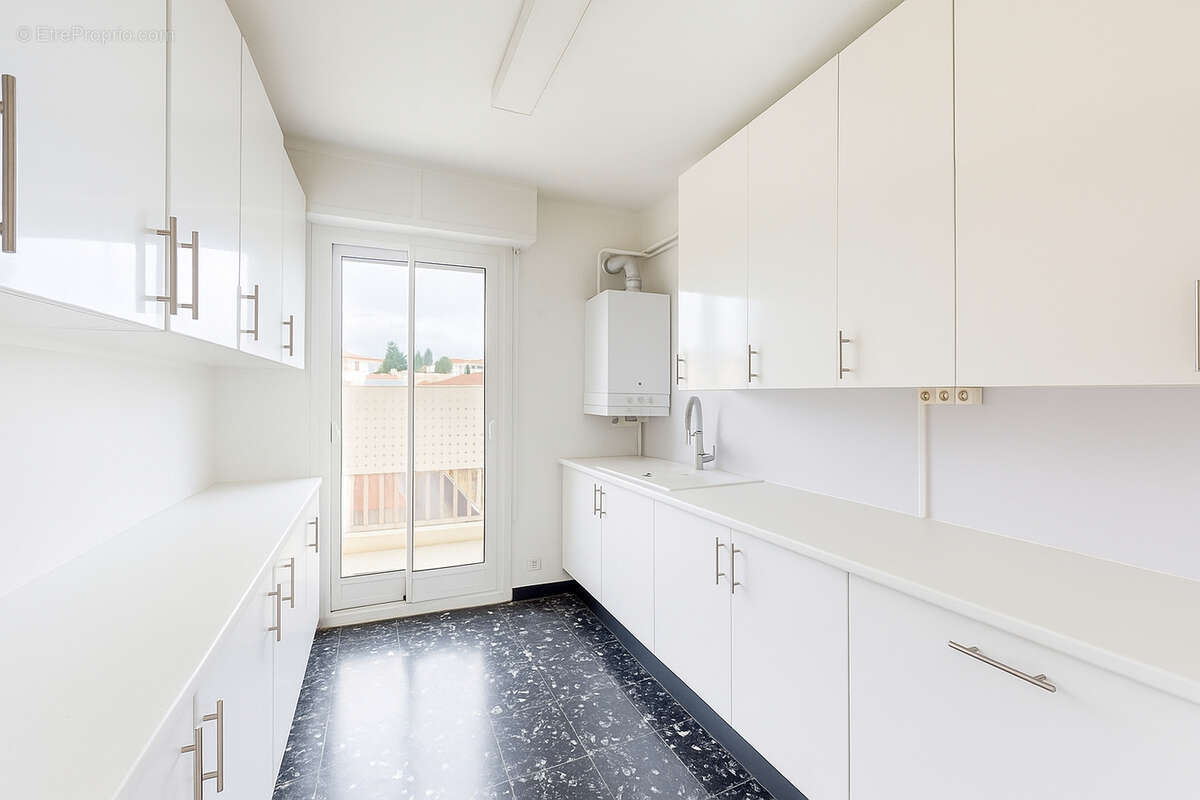 Appartement à VILLENEUVE-LOUBET