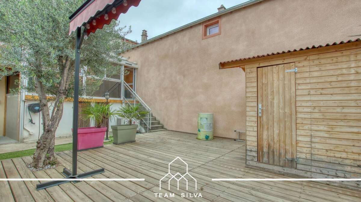 Maison à SEREZIN-DU-RHONE