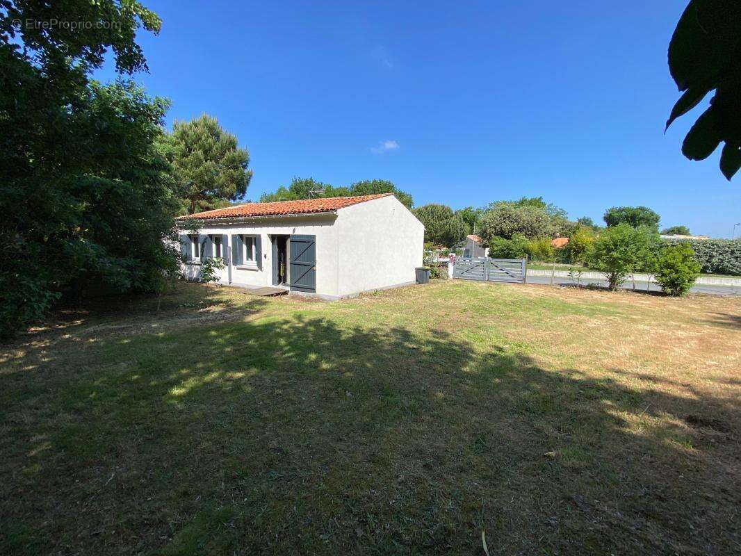 Maison à LES MATHES