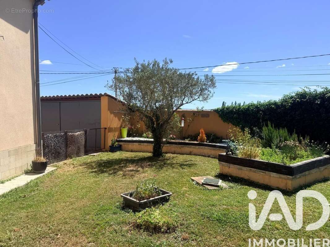 Photo 9 - Maison à JONQUIERES