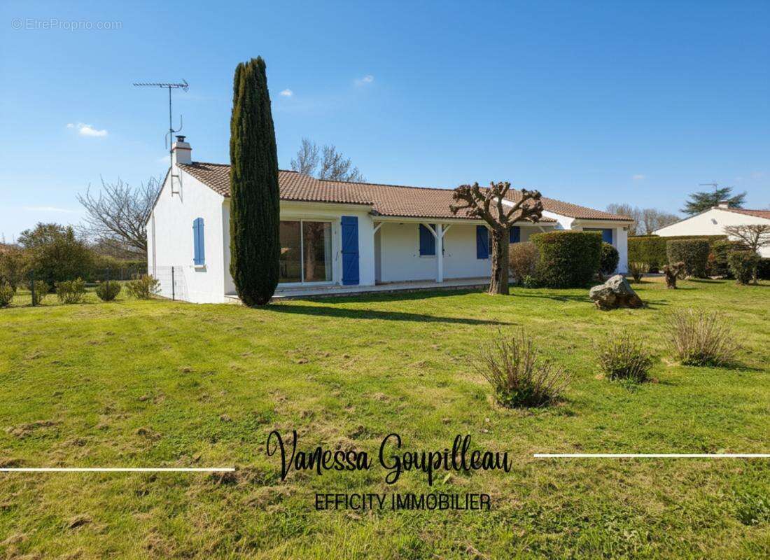 Maison à SAINT-HILAIRE-LA-FORET