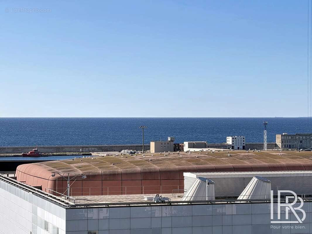 Appartement à MARSEILLE-2E