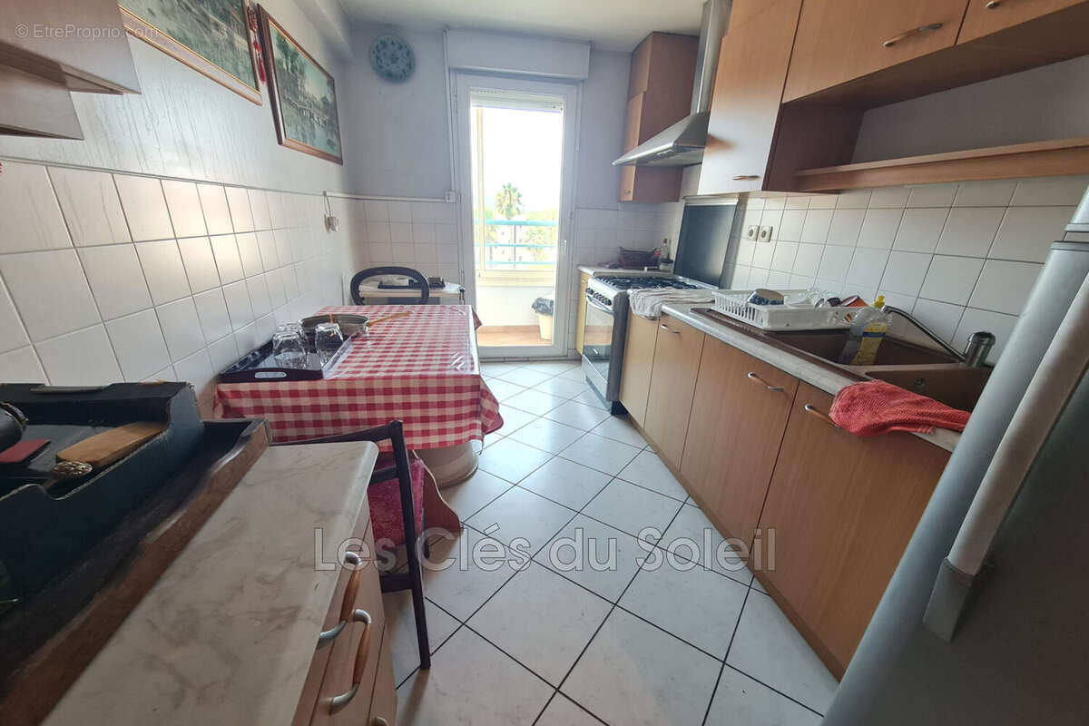 Appartement 106 m² à Hyeres  - photo 3