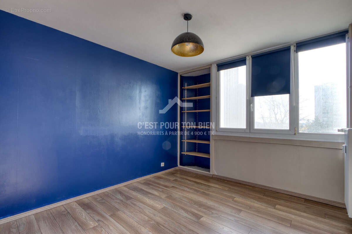 Appartement à MONS-EN-BAROEUL