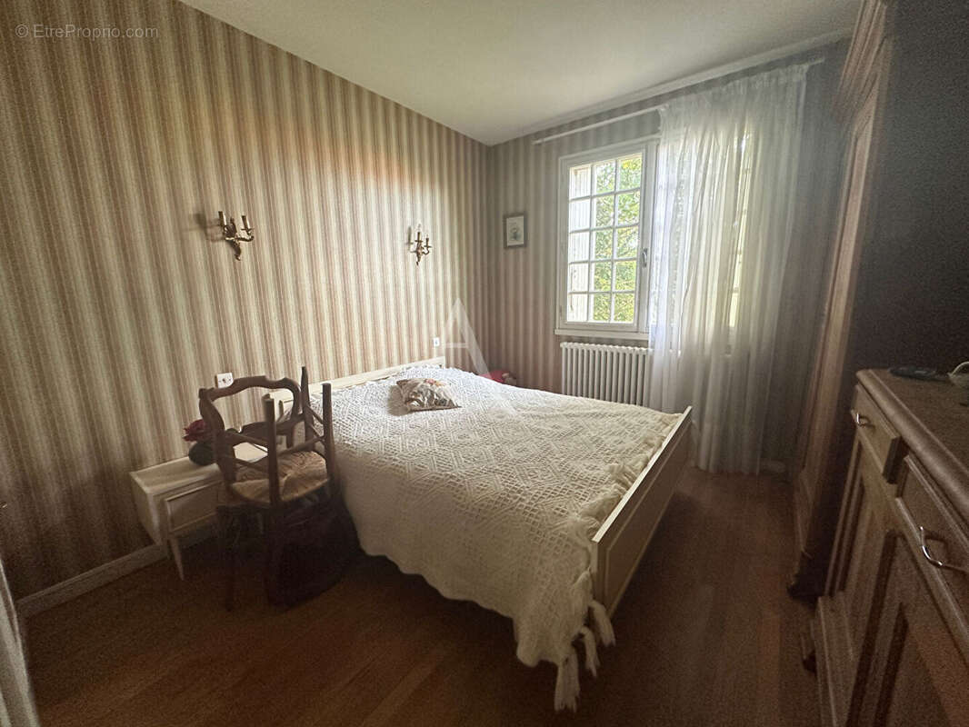 Maison à rénover 4 chambres à vendre en plein centre d'Aizenay - photo 5