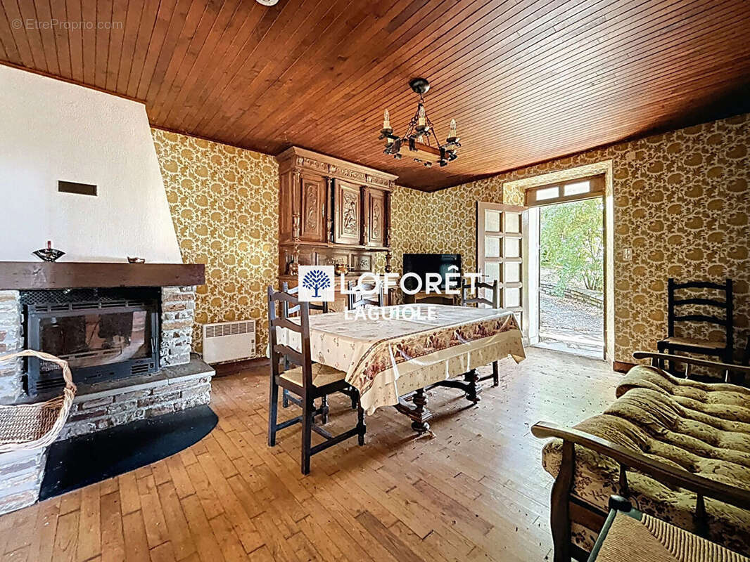 Maison à SAINT-HIPPOLYTE