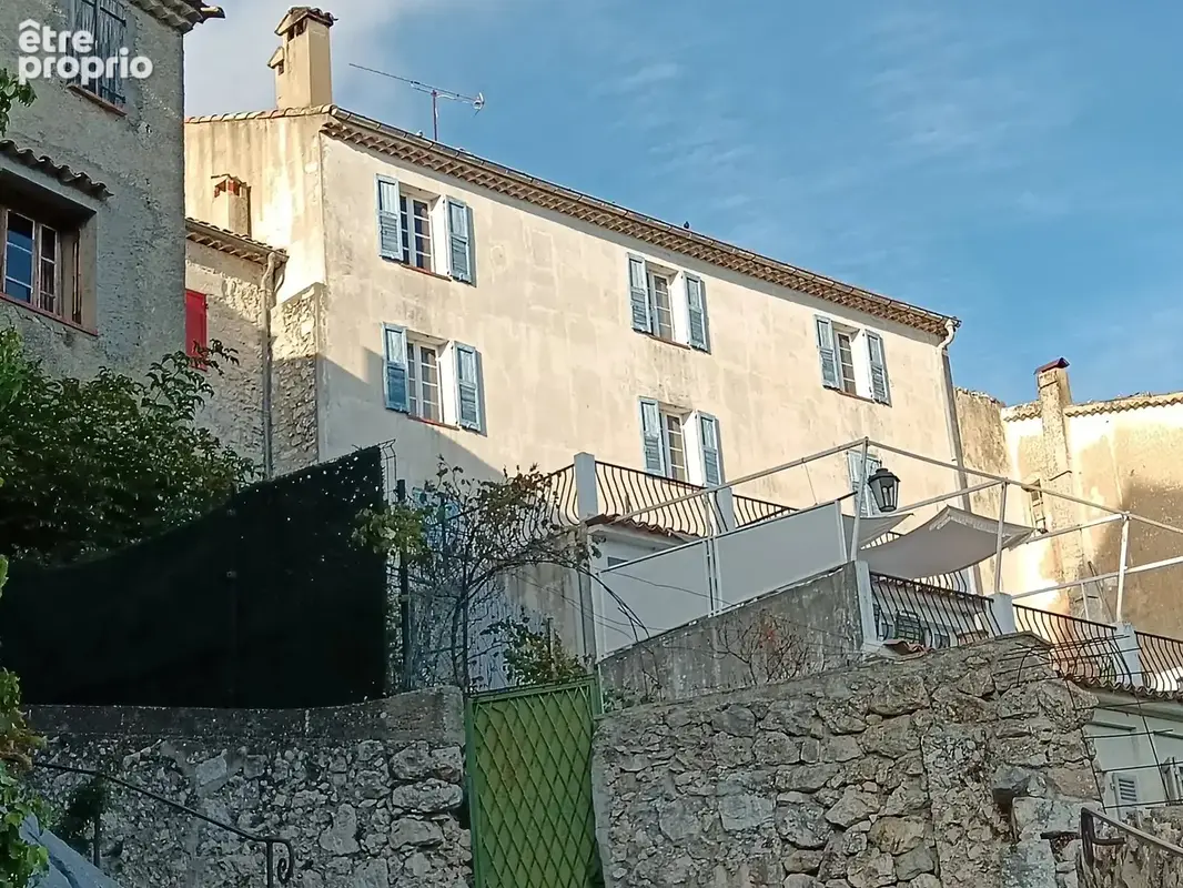 Coursegoules – ancienne auberge de caractère – 393 m² – projet touristique ou investissement - photo 16