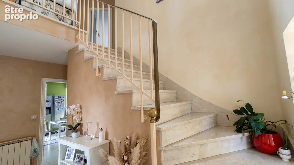 Maison 8 pièces 290 m² à vendre à Chatellerault (86100) - photo 5